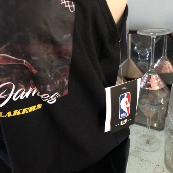 Lebron James tank top - Picture 5 of 7
